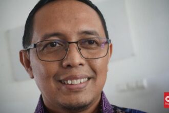 Hasan Nasbi: Orang Desa Tak Gunakan Dolar, Sebuah Wisdom