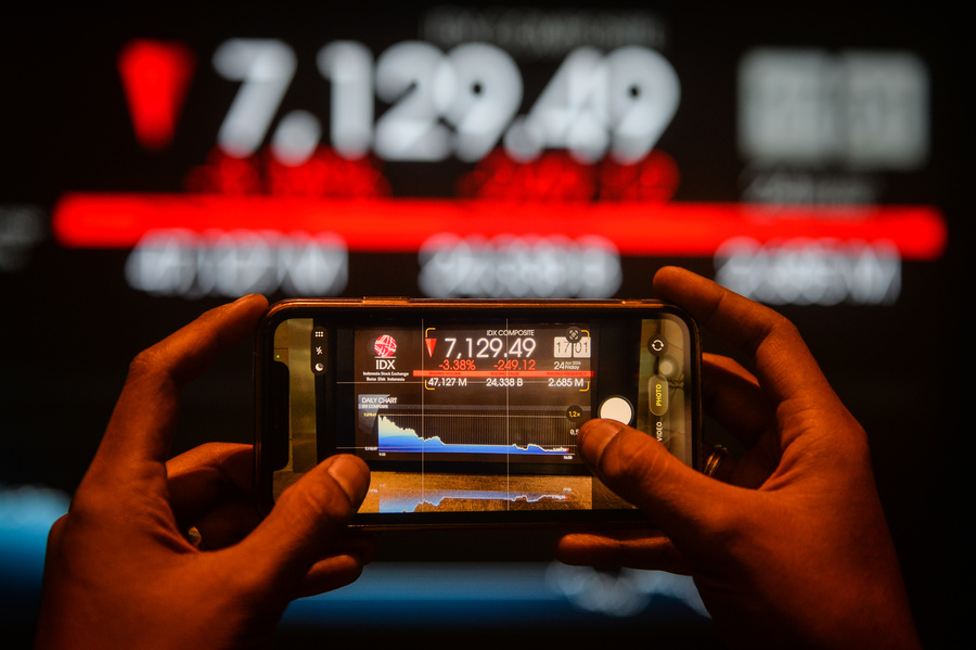 IHSG Melemah 1,98 Persen Terdampak Rebalancing Indeks MSCI