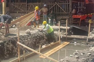 Pemkot Kotamobagu mulai perbaiki jalan dan drainase di kawasan Pasar 23 Maret
