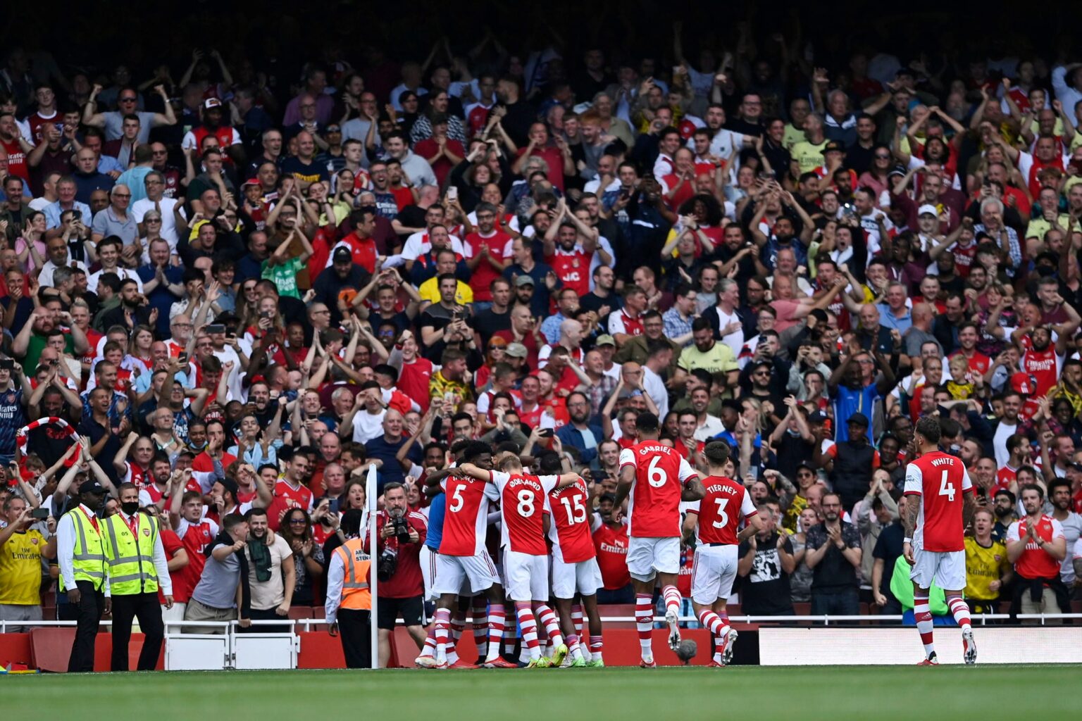 Jadwal Sepak Bola 18-19 Mei 2026: Arsenal Hadapi Burnley