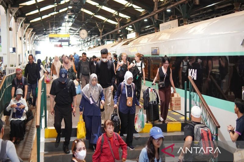 KAI Yogyakarta Operasikan Tujuh Kereta Api Tambahan Libur Idul Adha