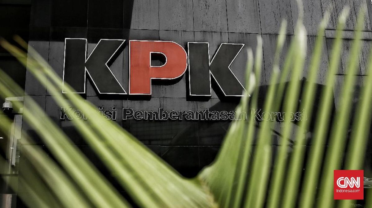 KPK Periksa Plt Bupati Tulungagung Terkait Korupsi Gatut Sunu