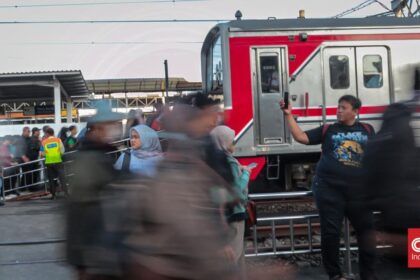 KRL Duri-Tangerang Mendadak Berhenti, Penumpang Lapor Dengar Ledakan