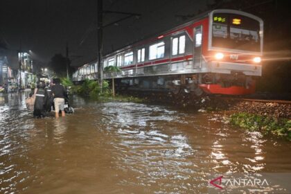 KRL Kebayoran-Pondok Ranji Kembali Beroperasi Setelah Genangan
