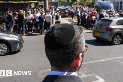 Kekhawatiran Umat Yahudi Inggris Saat Jalani Shabbat Usai Serangan di Golders Green