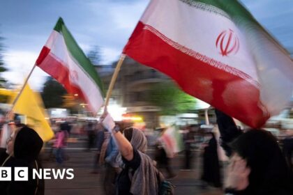 Kekhawatiran Warga Iran Terhadap Rezim yang Semakin Mengakar
