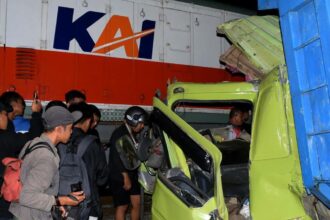 Kereta Api Tabrak Truk di Tanjungbalai, Sopir Tewas