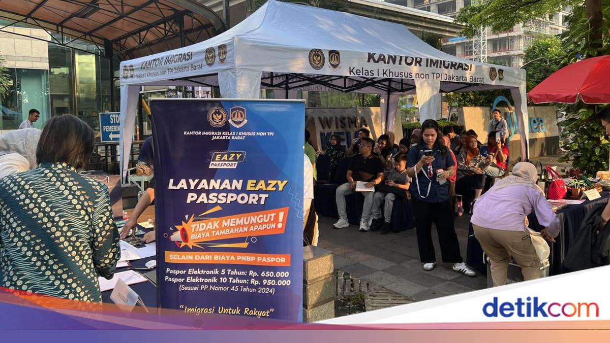 Layanan Paspor di Car Free Day Bundaran HI Disambut Antusias Warga