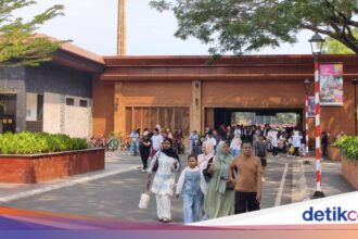 Libur Kenaikan Yesus Kristus, TMII Dipenuhi Pengunjung