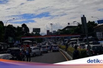 Libur May Day, 13 Ribu Kendaraan Padati Puncak Bogor