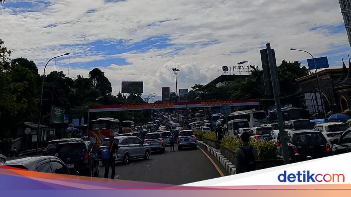Libur May Day, 13 Ribu Kendaraan Padati Puncak Bogor