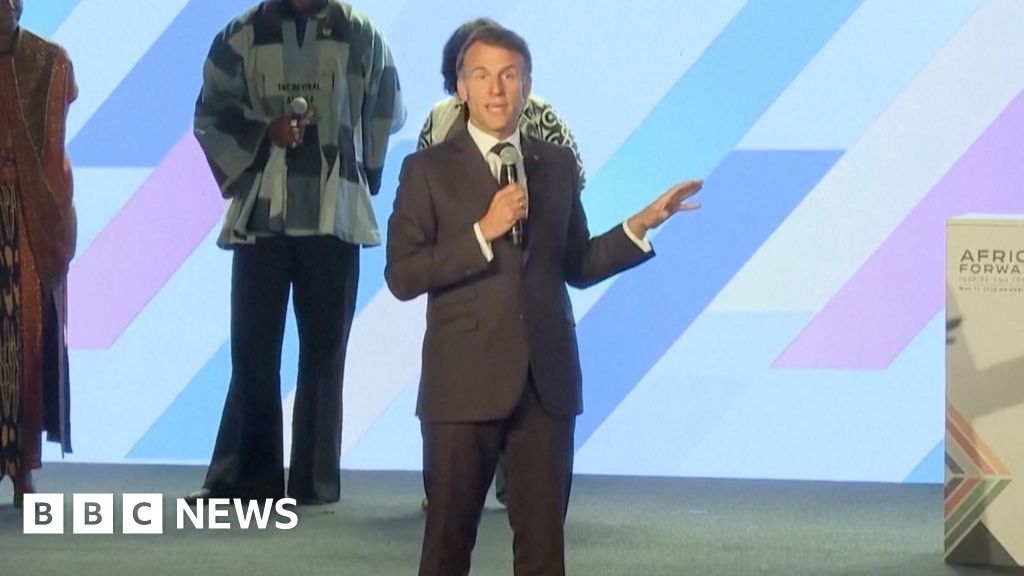 Macron Minta Hadirin Diam di KTT Africa Forward