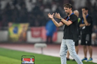 Mauricio Souza Sesalkan Pemindahan Laga Persija vs Persib ke Samarinda