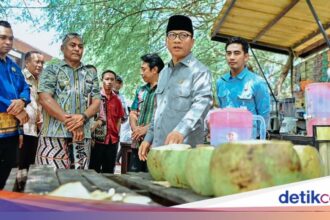 Mendes Yandri Susanto Dorong Pengembangan Desa Wisata di NTT
