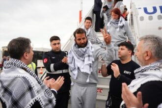 Menlu RI Pastikan 9 Aktivis Flotilla Gaza Pulang ke Indonesia