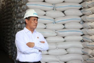 Menteri Pertanian Klaim Penuh Gudang Bulog Jadi Bukti Swasembada Pangan