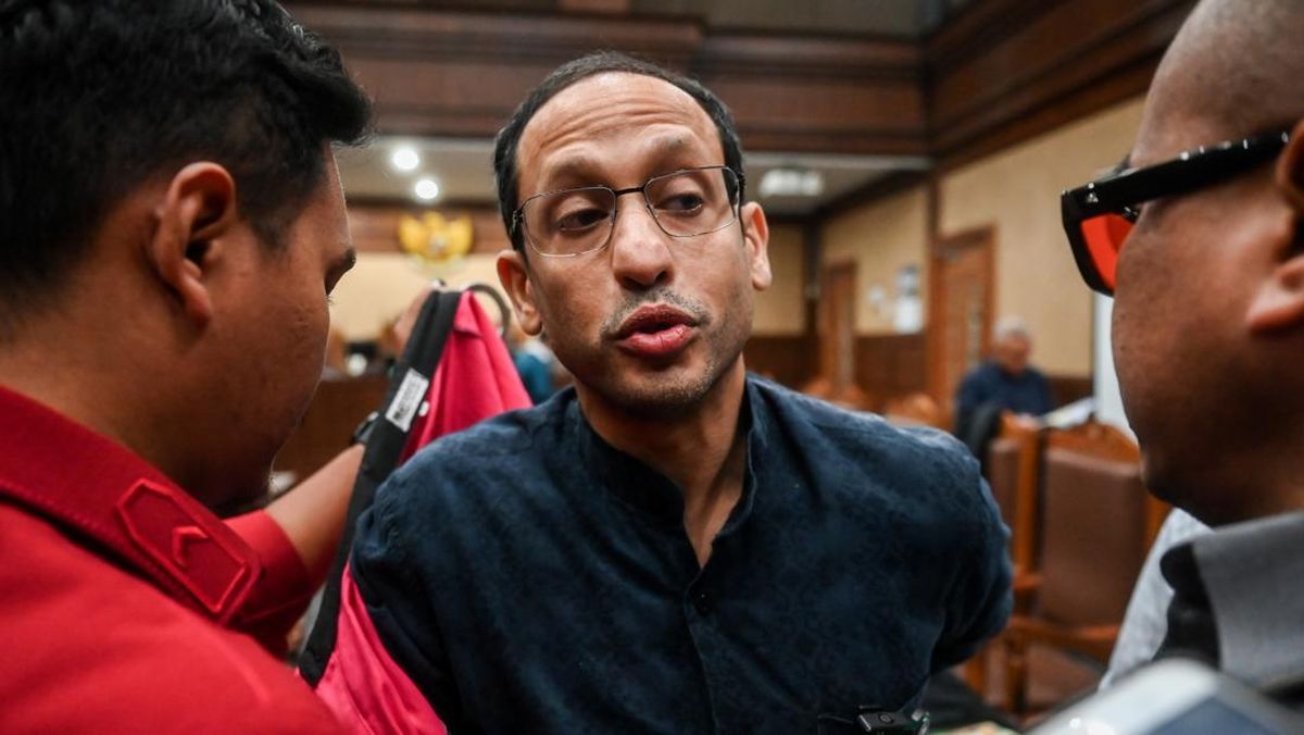 Nadiem Makarim Ditetapkan Sebagai Tahanan Rumah, Dikenakan Gelang Pemantau