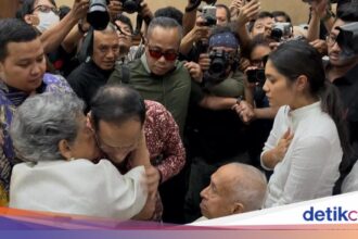 Nadiem Makarim Dituntut 18 Tahun dalam Kasus Korupsi