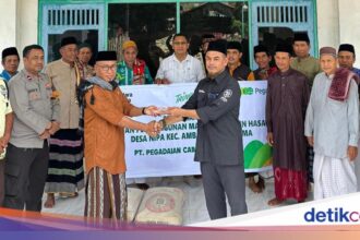 Pegadaian Salurkan Bantuan Masjid di Ambalawi pada Hari Buruh