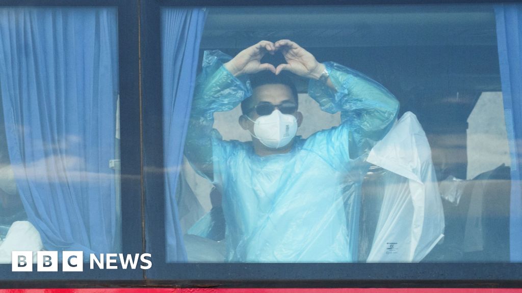 Penumpang Terakhir Tinggalkan Kapal Pesiar Terinfeksi Virus dengan Tiga Kasus Baru