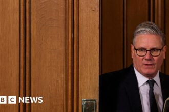 Perdana Menteri Inggris Keir Starmer Pertahankan Posisinya Sementara Waktu