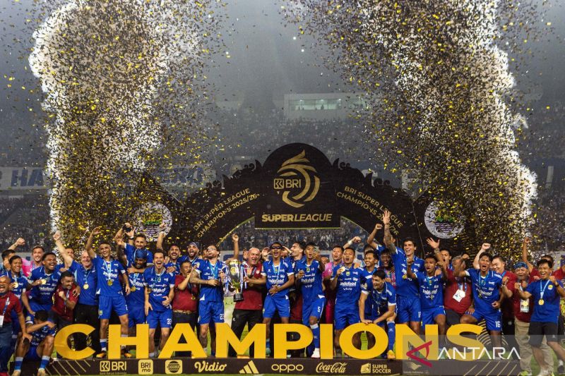 Persib Bandung Cetak Sejarah Hattrick Juara Super League
