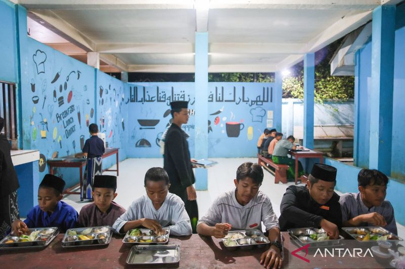 Pesantren Kembangkan SPPG untuk Ekonomi Mandiri