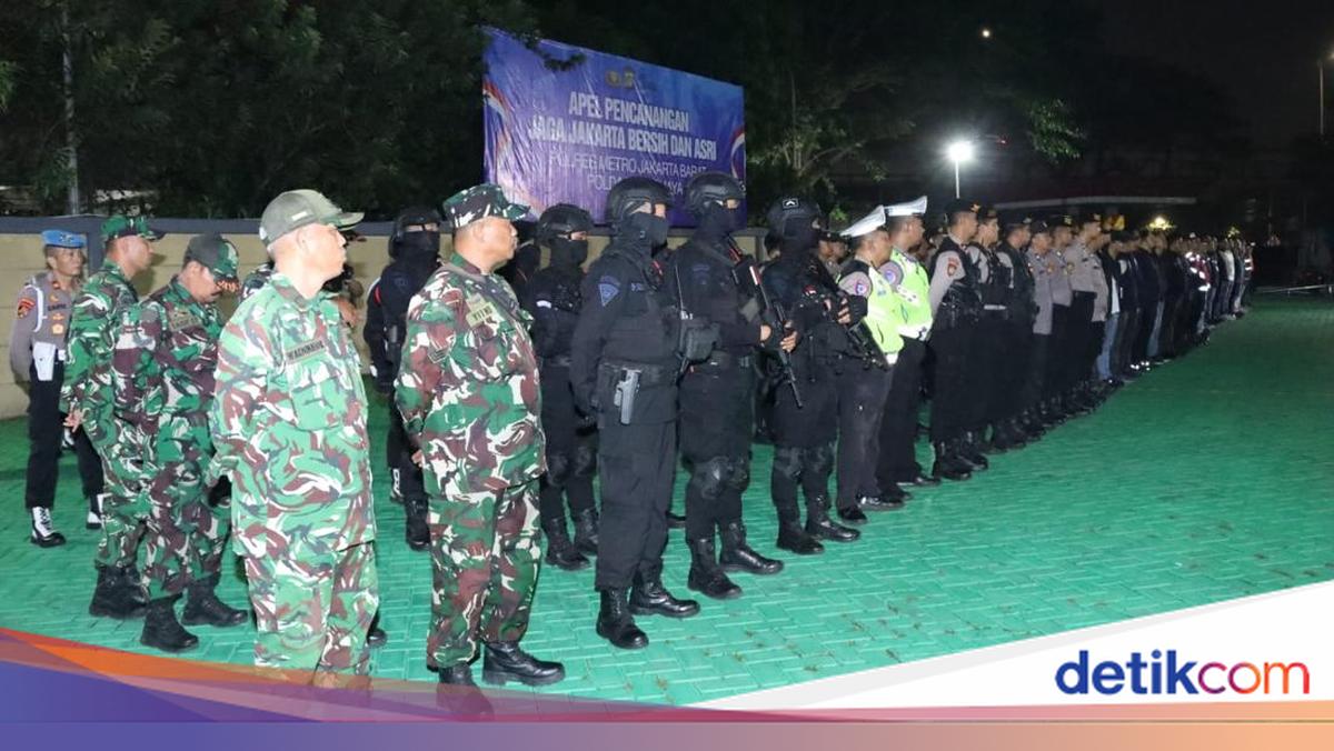 Polisi Amankan Empat Orang Bawa Obat Keras di Jakarta Barat