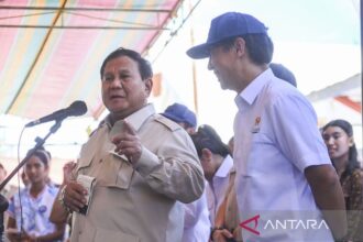 Prabowo Berikan Kapal 15 GT kepada Nelayan Miangas