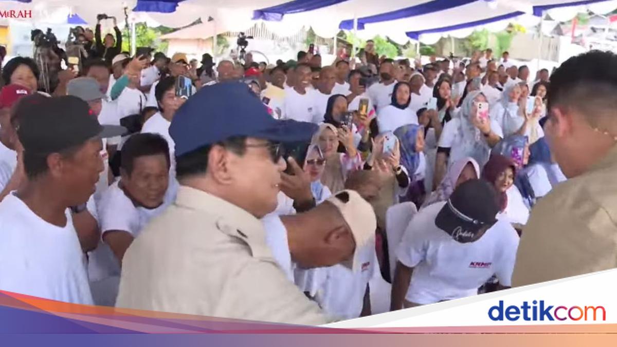 Prabowo Singkirkan Paspampres saat Sapa Warga di Gorontalo