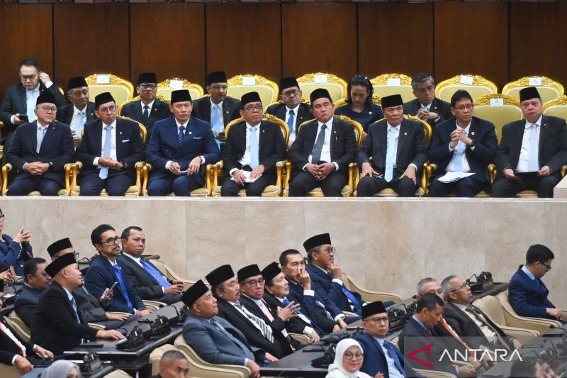 Presiden Instruksikan Menteri Bersihkan Praktik Pungli dan Korupsi