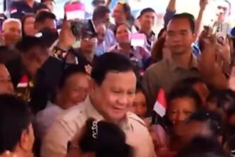 Presiden Prabowo Ikut Joget Tabola Bale di Miangas