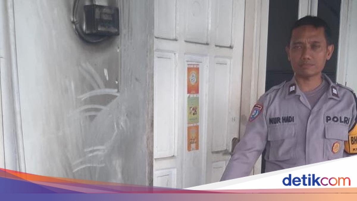 Pria di Ciputat Terbakar Saat Tuang Bensin ke Arang