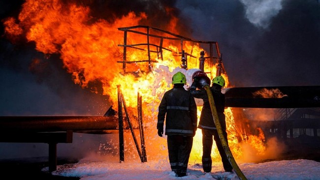 Rusia Lancarkan Serangan Rudal Hipersonik ke Kyiv