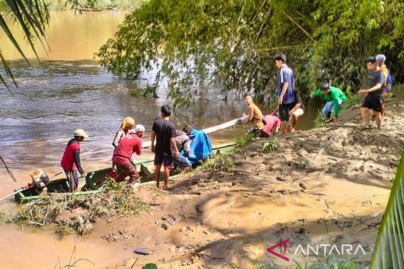 Sembilan Penambang Ilegal Tewas Tertimbun Longsor di Sijunjung