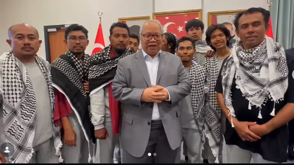 Sembilan Relawan Flotilla asal Indonesia Tiba di Tanah Air