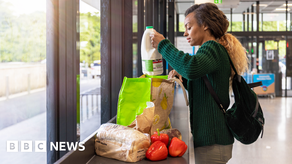 Supermarket Menanggapi Desakan Pembatasan Harga Susu, Roti, dan Telur