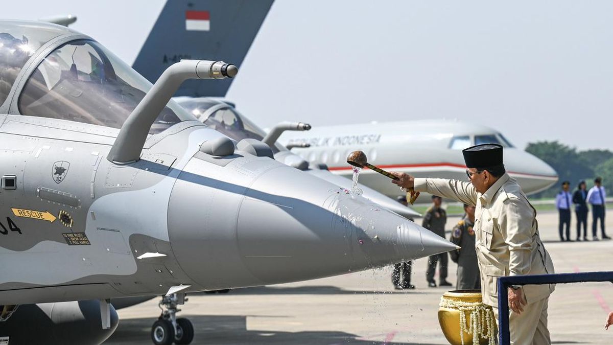 TNI AU Terima Jet Tempur Baru Rafale dan Falcon