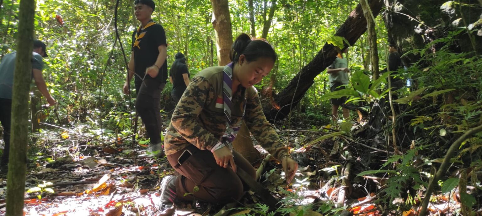 Tanam pohon Jabon akhiri kemah edukatif di kaki Gunung Klabat