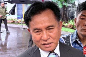 Yusril Izinkan Nobar, Sebut Kritik Film Pesta Babi Wajar