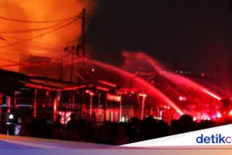 6 Warga Terdampak Asap Kebakaran Di Kemayoran