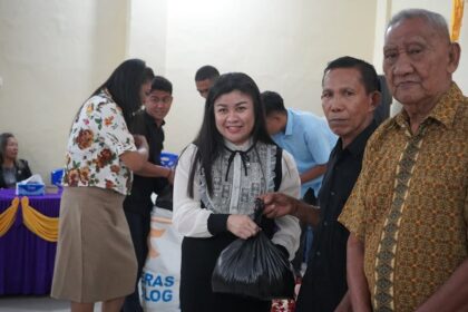Bupati Sitaro Ajak Masyarakat Perkuat Kebersamaan, Bantuan untuk Warga Disalurkan Melalui Jemaat GMIST Eklesia Tampungan