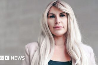 'Agen' OnlyFans Kontrol dan Ancam Kreator, Ambil Setengah Penghasilan