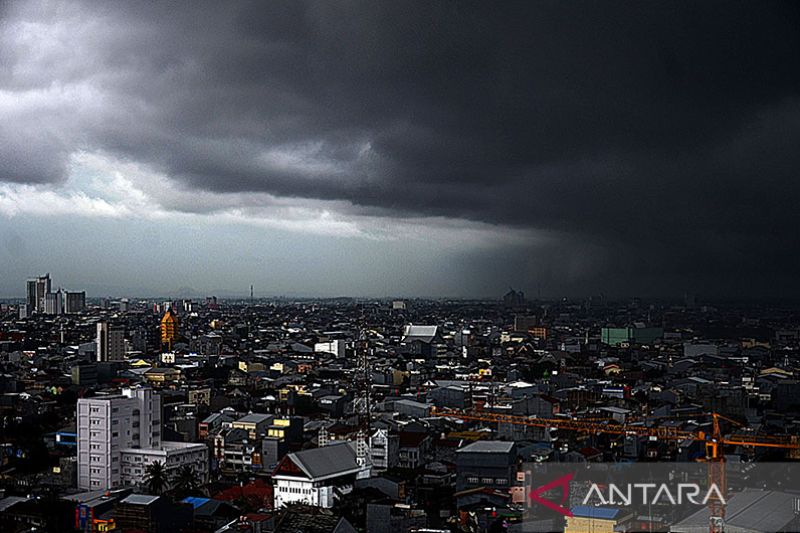 BMKG: Langit Indonesia Kamis Didominasi Awan