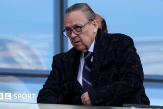 David Sullivan Mundur dari Jabatan Usai Tuduhan Serius