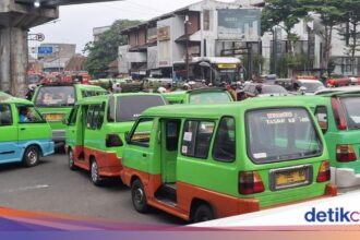 Dishub Tertibkan 1.780 Angkot Berusia di Atas 20 Tahun di Bogor