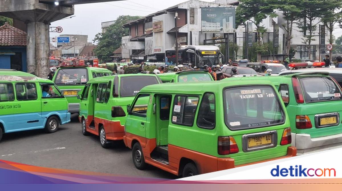 Dishub Tertibkan 1.780 Angkot Berusia di Atas 20 Tahun di Bogor