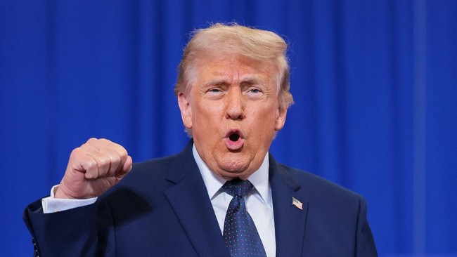 Donald Trump Hadapi Tantangan Politik terkait Perang Iran