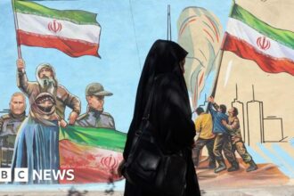 Donald Trump Tegaskan AS Akan Perangi Iran Sehari Ini