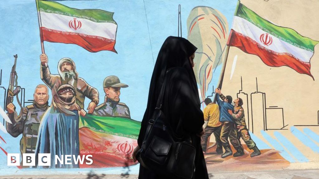 Donald Trump Tegaskan AS Akan Perangi Iran Sehari Ini